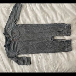 Old navy 6-12 months one piece Henley style